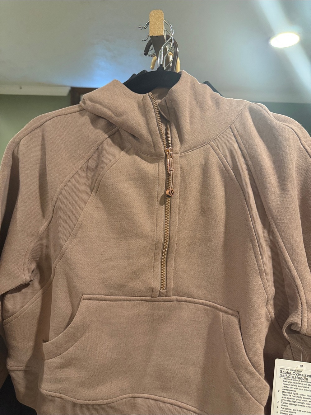 NWT Rare Lululemon Rose Gold 
scuba size xs/s